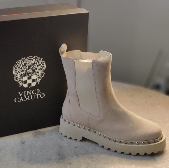 Vince Camuto Shoes - Vince Camuto milky white boots size 9.5